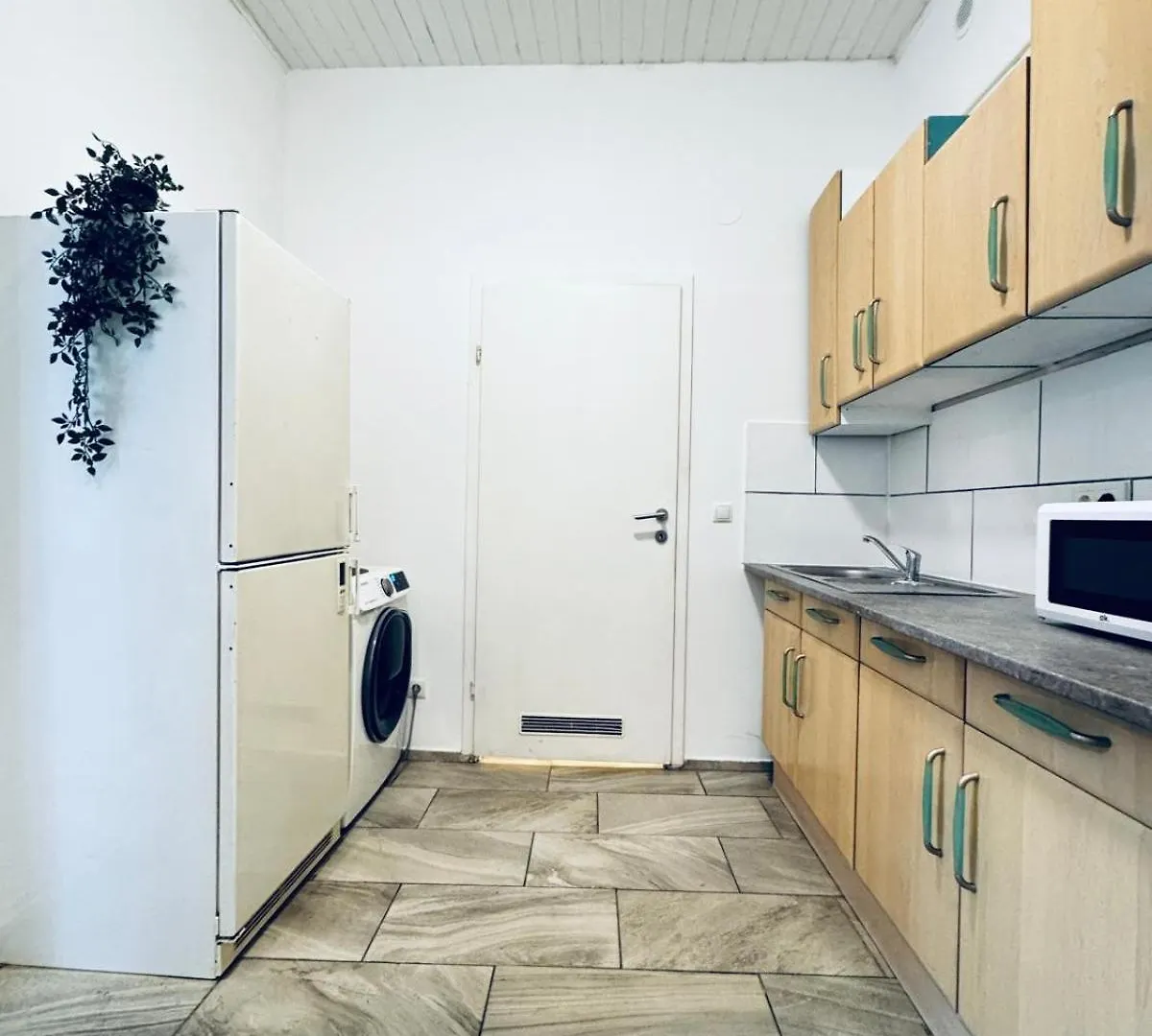 Apartment Stylish Studio Apt, 15 Minutes To Rathausplatz Vienna