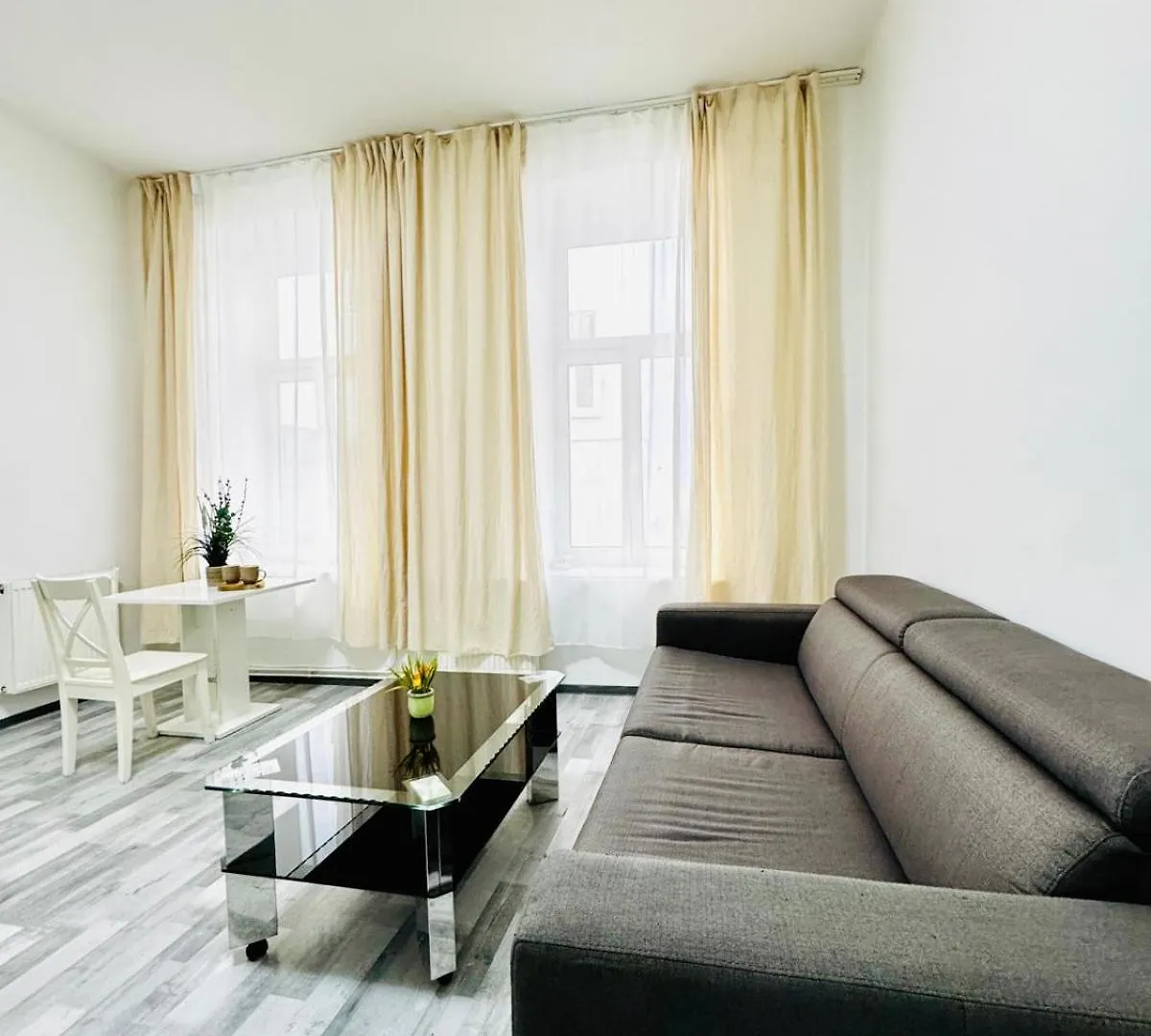 Stylish Studio Apt, 15 Minutes To Rathausplatz Vienna